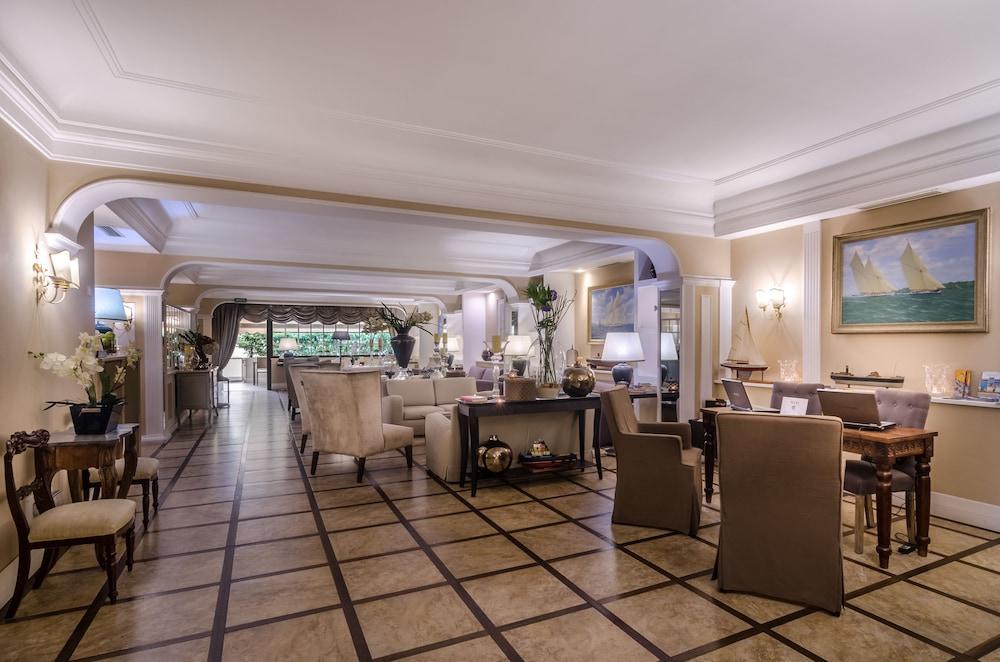 Hotel Martini Olbia Exterior photo